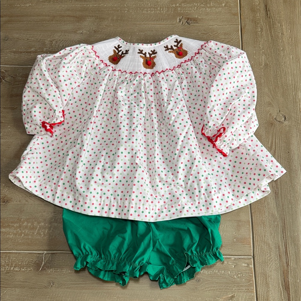 Classic Whimsy Reindeer Cheer Smocked Bloomer Set - White/Green/Red - 18 Month